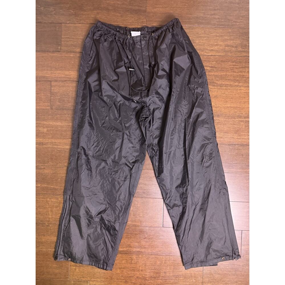 Bass Pro Shops Men’s 2XL Black Lightweight Lined Elastic Waist Waterproof Pants